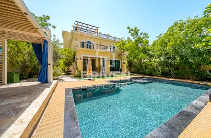 Villa - 4 Bedrooms - 5 Bathrooms for sale in Legacy Nova Villas - Jumeirah Park - Dubai