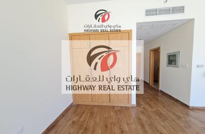 Apartment - Studio - 1 Bathroom for rent in Dubai Star Building - Al Nahda 1 - Al Nahda - Dubai