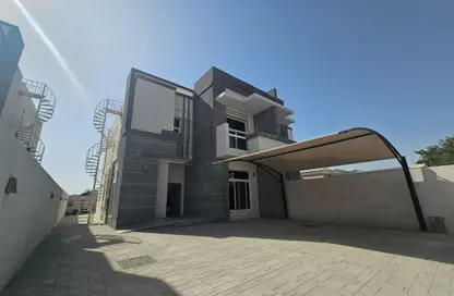 Villa - 4 Bedrooms - 6 Bathrooms for rent in Al Azra - Al Riqqa - Sharjah