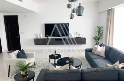 Apartment - 2 Bedrooms - 3 Bathrooms for sale in MAG 5 - Marina Square - Al Reem Island - Abu Dhabi