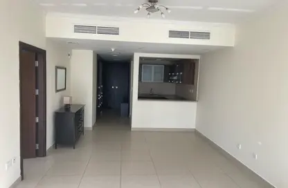 شقة - غرفة نوم - 2 حمامات للايجار في جولدكريست إكزيكتيف - (JLT) مجمع C - أبراج بحيرة الجميرا - دبي