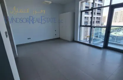 Apartment - Studio - 1 Bathroom for rent in Paradise View 2 - Majan - Dubai Land - Dubai