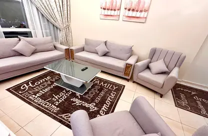 Apartment - 3 Bedrooms - 3 Bathrooms for rent in Beach Tower 1 - Al Khan Lagoon - Al Khan - Sharjah