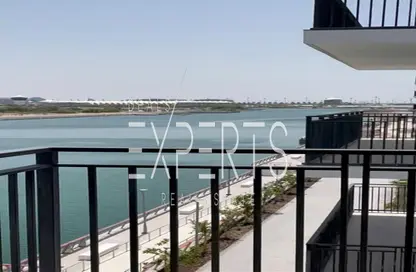 Apartment - 3 Bedrooms - 4 Bathrooms for sale in Waters Edge - Yas Island - Abu Dhabi