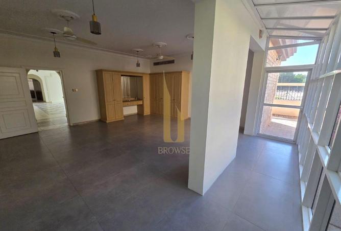 15801202 - Property Image 2