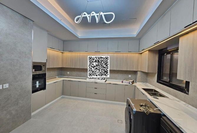 15389673 - Property Image 2