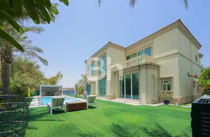 Villa - 4 Bedrooms - 5 Bathrooms for sale in Entertainment Foyer - Oasis Clusters - Jumeirah Islands - Dubai