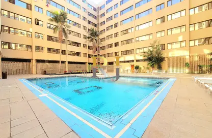 Apartment - 3 Bedrooms - 2 Bathrooms for rent in Silver Sands 1 - Mankhool - Bur Dubai - Dubai