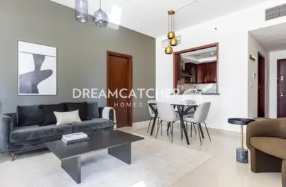 Apartment - 1 Bedroom - 2 Bathrooms for sale in 29 Burj Boulevard Tower 1 - 29 Burj Boulevard - Downtown Dubai - Dubai