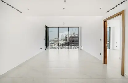 Apartment - 3 Bedrooms - 5 Bathrooms for sale in The Crest - Sobha Hartland - Mohammed Bin Rashid City - Dubai