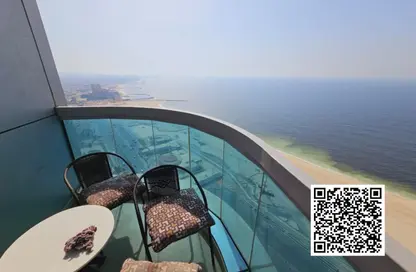 شقة - 3 غرف نوم - 3 حمامات للايجار في برج الكورنيش - طريق كورنيش عجمان - عجمان