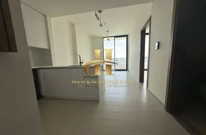 Apartment - 1 Bedroom - 2 Bathrooms for rent in Binghatti Tulip - Jumeirah Village Circle - Dubai