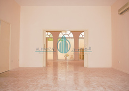Commercial 5MR villa | Spacious areas | Garage
