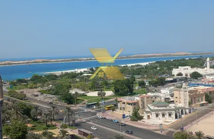 شقة - 3 غرف نوم - 4 حمامات للايجار في برج الكمال - الخالدية - أبوظبي