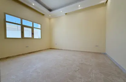 شقة - 1 حمام للايجار في مركز محمد بن زايد - مدينة محمد بن زايد - أبوظبي