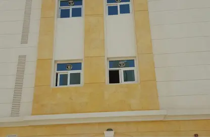 عمارة بالكامل - غرفة نوم - 1 حمام للبيع في مبنى مويلح - مويلح - الشارقة