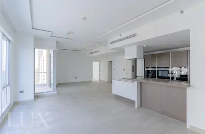 Empty Room image for: Apartment - 2 Bedrooms - 4 Bathrooms for rent in Delphine Tower - Marina Promenade - Dubai Marina - Dubai, Image 1