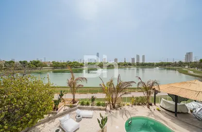 Villa - 5 Bedrooms - 5 Bathrooms for rent in Meadows 9 - Meadows - Dubai
