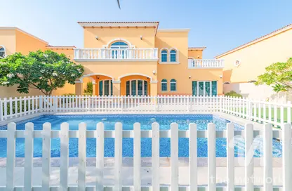 Villa - 5 Bedrooms - 6 Bathrooms for rent in Legacy - Jumeirah Park - Dubai