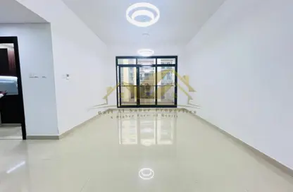 Apartment - 1 Bedroom - 2 Bathrooms for rent in Jumeirah Garden City - Al Satwa - Dubai