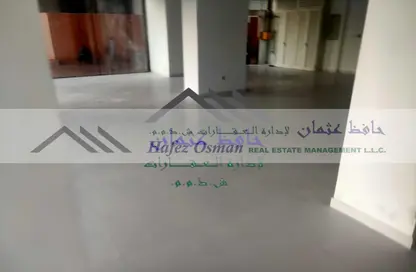 متجر - استوديو - 1 حمام للايجار في شارع المطار - أبوظبي