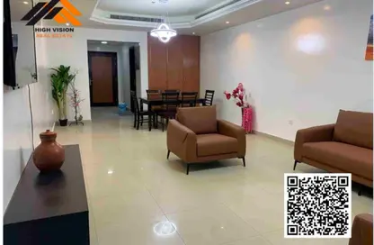 شقة - 2 غرف نوم - 3 حمامات للايجار في برج الكورنيش - طريق كورنيش عجمان - عجمان