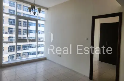 Apartment - 1 Bedroom - 2 Bathrooms for rent in Royal Residence 2 - Royal Residence - Dubai Sports City - Dubai