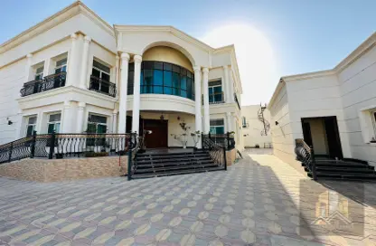 Apartment - 1 Bathroom for rent in Villa Compound - Khalifa City - Abu Dhabi