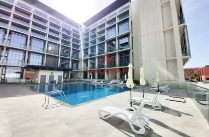 دوبلكس - 2 غرف نوم - 2 حمامات للايجار في الواحة 2 - مساكن الواحه - مدينة مصدر - أبوظبي