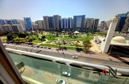 Apartment - 3 Bedrooms - 4 Bathrooms for rent in Al Ghaith Tower - Hamdan Street - Abu Dhabi