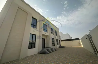 Outdoor Building image for: Villa - 6 Bedrooms for sale in Al Maqtaa Villas - Mohamed Bin Zayed City - Abu Dhabi, Image 1