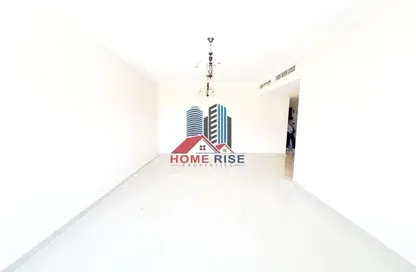 Apartment - 3 Bedrooms - 3 Bathrooms for rent in Muwaileh 29 Building - Muwaileh - Sharjah