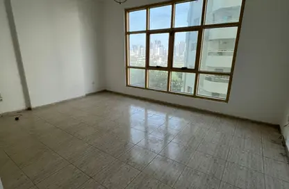 شقة - غرفة نوم - 1 حمام للايجار في شارع جمال عبد الناصر - المجاز - الشارقة