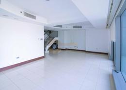 صورةغرفة فارغة لـ: دوبلكس - 2 غرف نوم - 3 حمامات للكراء في جميرا ليفين - برج التجارة العالمي السكني - المركز المالي العالمي - دبي, صورة 1