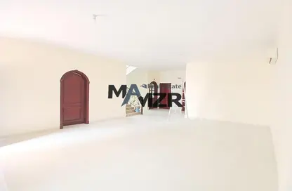 Villa - 7 Bedrooms - 6 Bathrooms for rent in Shakhbout City - Abu Dhabi