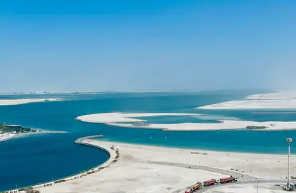 Apartment - 1 Bedroom - 3 Bathrooms for rent in Beach Towers - Shams Abu Dhabi - Al Reem Island - Abu Dhabi