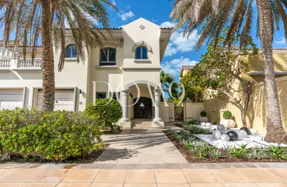 Villa - 3 Bedrooms - 6 Bathrooms for rent in Garden Homes Frond E - Garden Homes - Palm Jumeirah - Dubai
