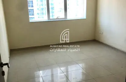شقة - 3 غرف نوم - 4 حمامات للايجار في شارع التعاون الجديد - التعاون - الشارقة