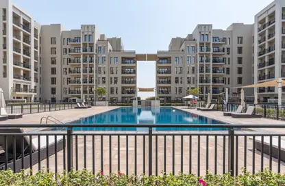 Apartment - 2 Bedrooms - 3 Bathrooms for rent in Hayat Boulevard-1A - Hayat Boulevard - Town Square - Dubai