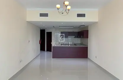 شقة - 1 حمام للايجار في برج الواحة - مدينة دبي الرياضية - دبي