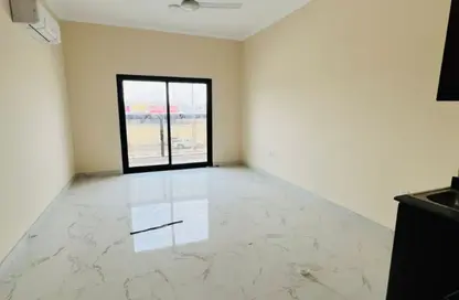 Apartment - Studio - 1 Bathroom for rent in Al Jurf 3 - Al Jurf - Ajman Downtown - Ajman