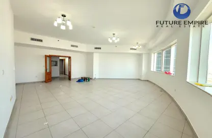 Apartment - 2 Bedrooms - 4 Bathrooms for rent in Blue Tower - Sheikh Zayed Road - Dubai