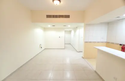 Apartment - 2 Bedrooms - 2 Bathrooms for rent in Mankhool - Bur Dubai - Dubai