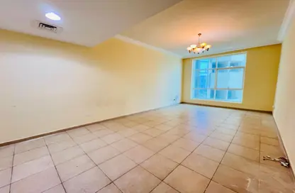 Apartment - 3 Bedrooms - 4 Bathrooms for rent in Al Jazeera Towers - Hamdan Street - Abu Dhabi