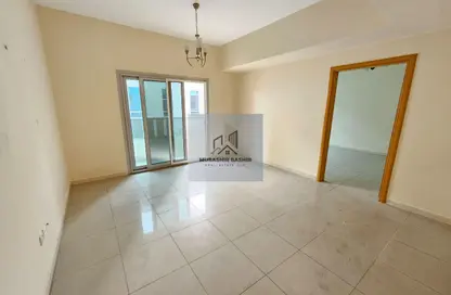 شقة - غرفة نوم - 1 حمام للايجار في برج الحفيت - شارع التعاون - التعاون - الشارقة