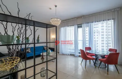 Living / Dining Room image for: Apartment - 1 Bedroom - 2 Bathrooms for sale in Sparkle Tower 2 - Sparkle Towers - Dubai Marina - Dubai, Image 1