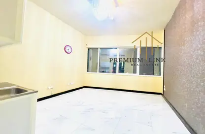 Apartment - Studio - 1 Bathroom for rent in Electra Street - Abu Dhabi