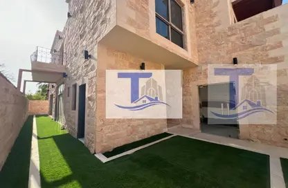 Villa - 4 Bedrooms - 5 Bathrooms for rent in Al Raha Gardens - Abu Dhabi