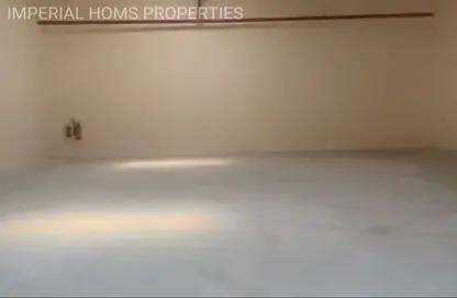 Warehouse - Studio - 2 Bathrooms for rent in Umm Al Thuoob - Umm Al Quwain
