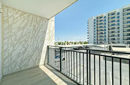 Apartment - 2 Bedrooms - 2 Bathrooms for rent in Waters Edge - Yas Island - Abu Dhabi